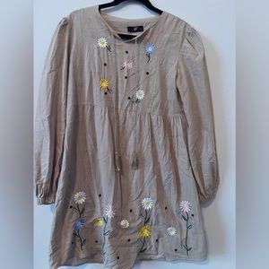 Embroidered long sleeve dress